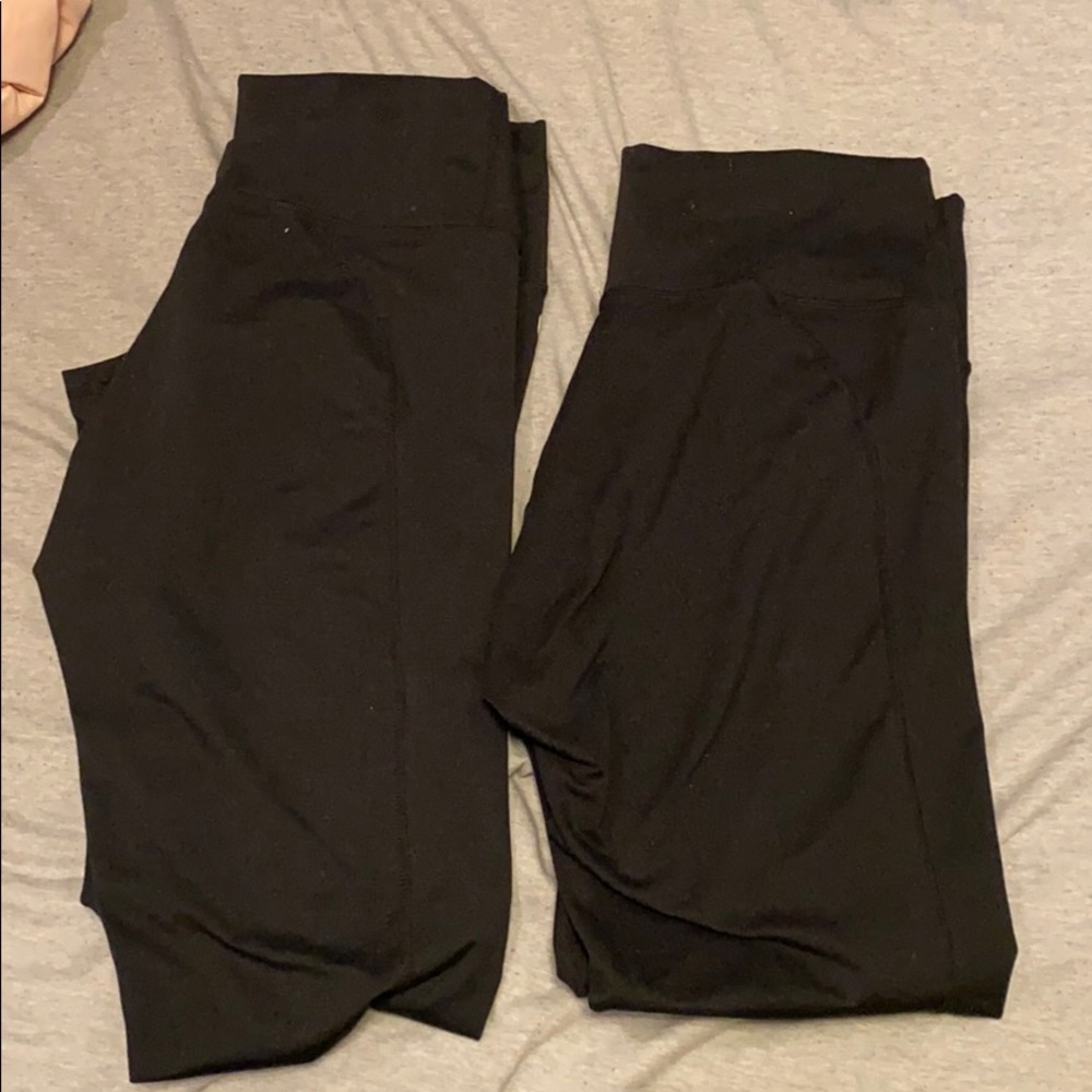 Black fabletics leggings